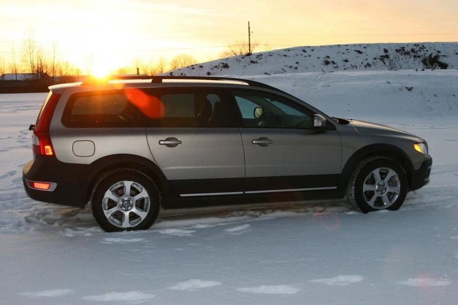  Volvo XC70 2008 года  (фото 9 из 35)